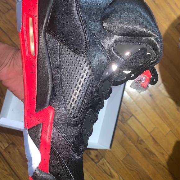 Air Jordan 5 Satin Bred - Picture 3 of 7